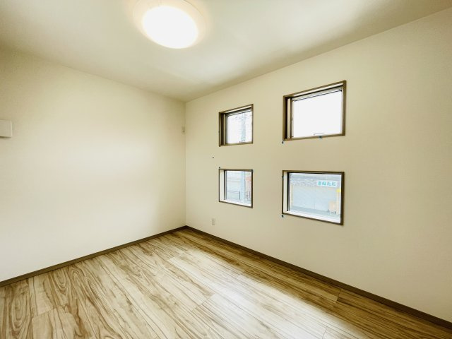 【子供部屋】 | 大里郡寄居町第5期　ワイウッドコート　新築戸建　全4区画　4号棟