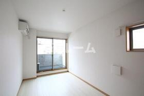 板橋区相生町のアパートの居間・リビング