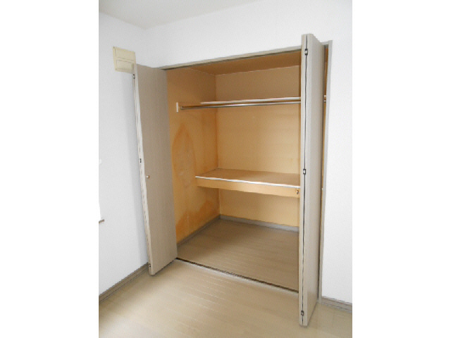 グランカーサ昭和北の収納