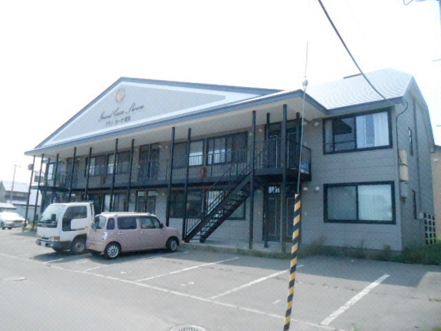 グランカーサ昭和北の外観
