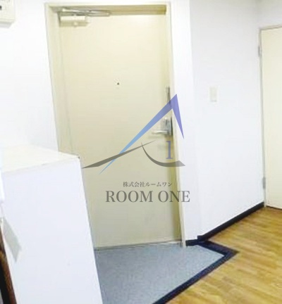 第１０ナトリビルの玄関|玄関です。