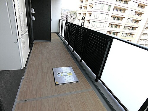 プレサンスロジェ上幟町のバルコニー|東向きバルコニー　※2021年2月撮影