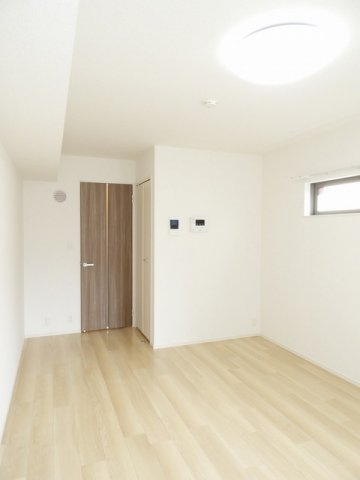 ファイン　セイバリーの居間・リビング|こちらの居間で趣味の時間をお楽しみください