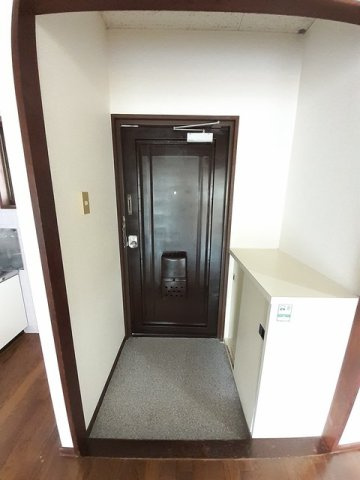 エルディム大本の玄関|きれいな玄関です