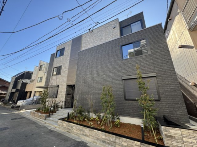 メゾン・クレール　駅近　角部屋　敷金0　防犯カメラのエントランス