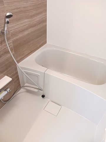 パラジソ大町の浴室|日々の疲れを癒すお風呂付です