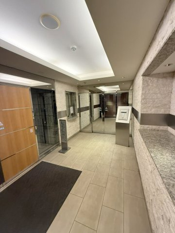 日神パレステージさいたま新都心のエントランス|共用部・エントランス