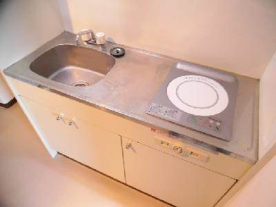 アール四条大宮（旧：キャトルセゾン）の内装|ＩＨ1口キッチン・調理スペース有