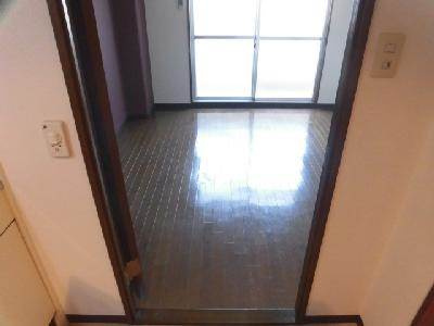 アール四条大宮（旧：キャトルセゾン）の内装