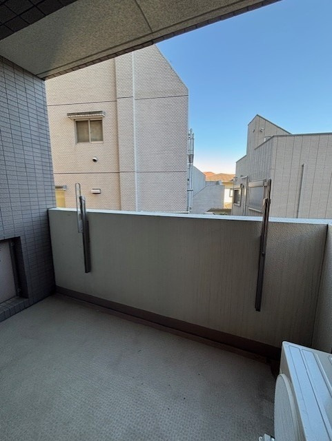 レジディア池尻大橋　独立洗面台　追い焚き　オートロックのバルコニー