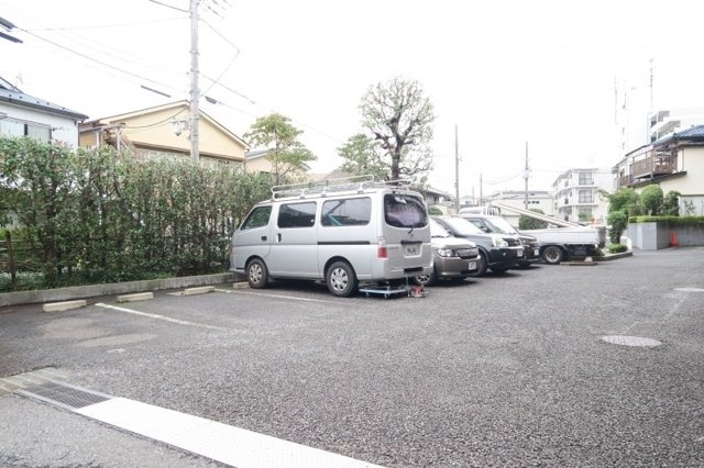 Jパレス桜台の駐車場