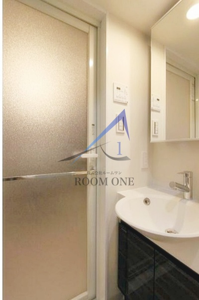 レアライズ浅草Ⅳの洗面所|洗面台です。