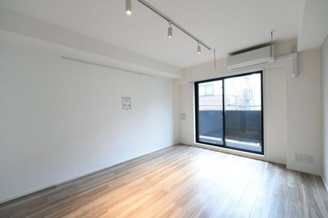 豊島区池袋本町１丁目の賃貸マンションの居間・リビング