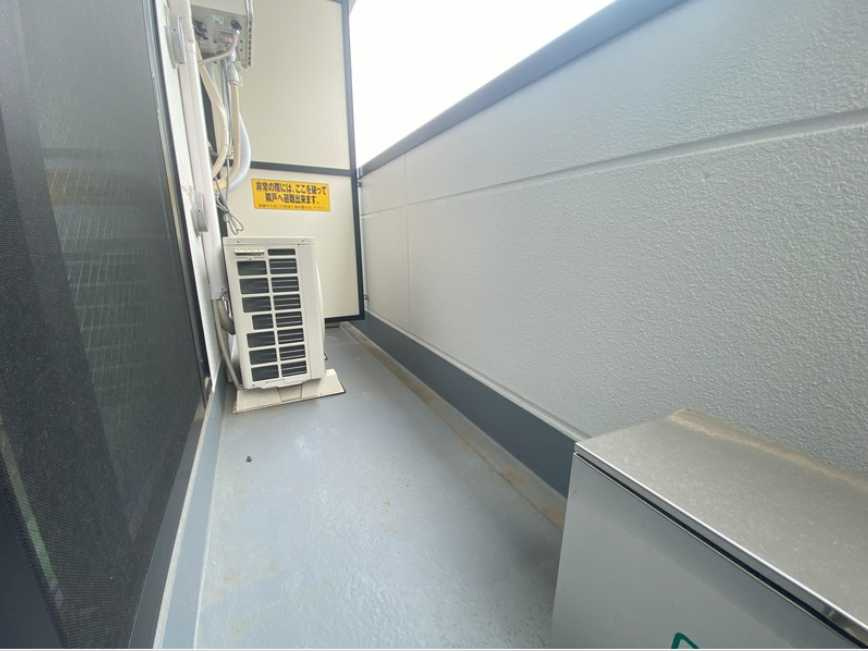 ラクラス三軒茶屋　築浅　駐車場有　バイク置場有のバルコニー