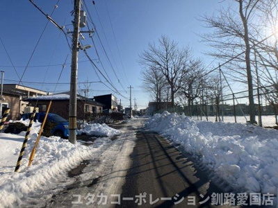 【前面道路含む現地写真】 | 愛国西1丁目30-2、3売地