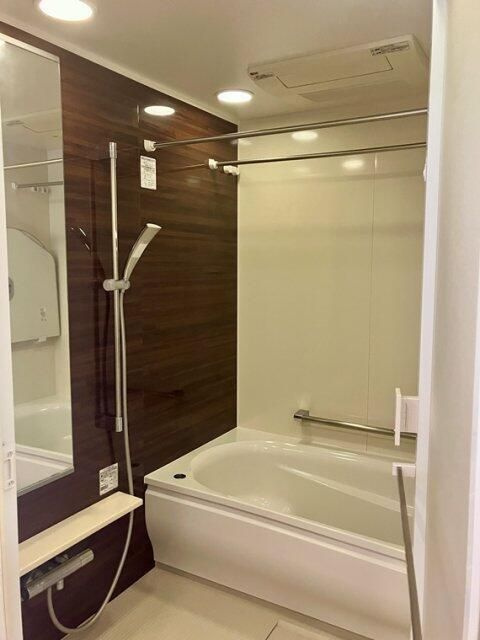 リストレジデンス桜新町の浴室