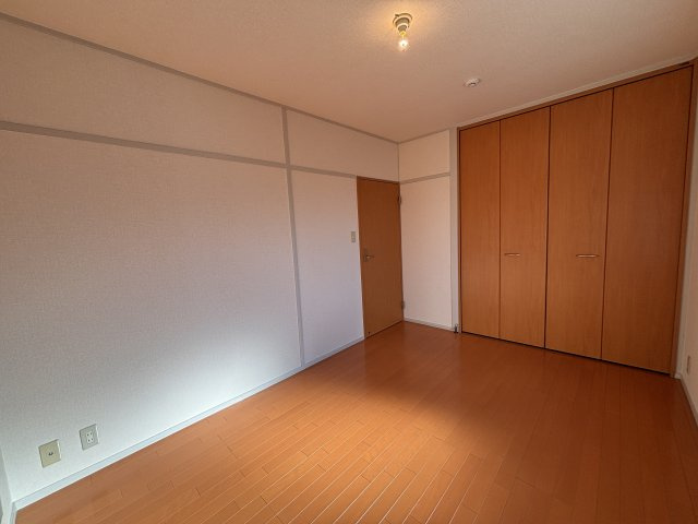 松丸第二コーポラスの寝室