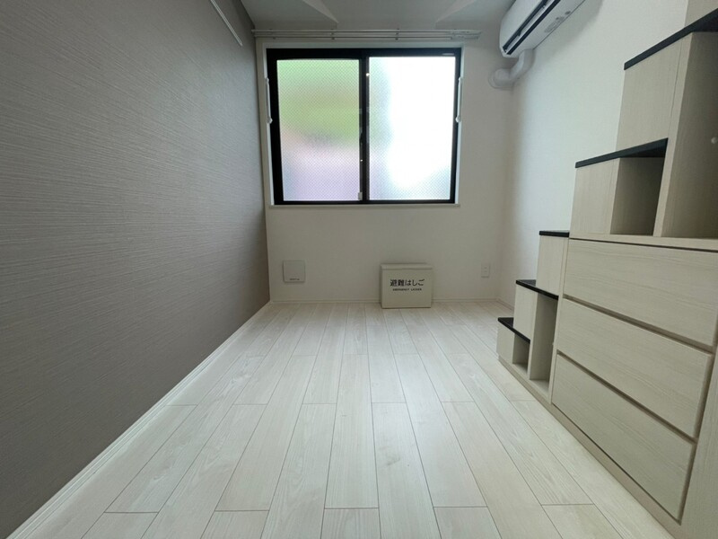 LEDミラージュの居間・リビング