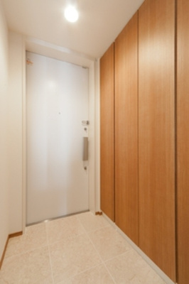 【玄関】 | グランドターミナルタワー本八幡 | ※写真は同タイプ住戸です。