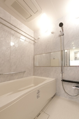 【浴室】 | グランドターミナルタワー本八幡 | ※写真は同タイプ住戸です。