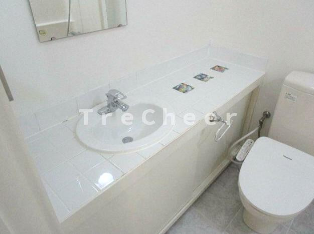 メゾンコーワの洗面所