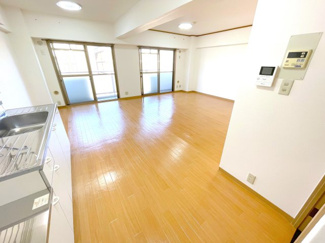 【居間・リビング】 | エクセル中央　６０２ | ※内観写真は従前契約者様がご入居前（2023.5）撮影分・準備中