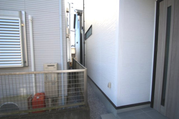 【GRAFARE　ZEH水準仕様】 東大和市仲原２期の外観|スーパーヤオコーやスギ薬局・Seria等の商業施設【東大和リビングテラス】まで徒歩10「分♪お買い物に便利な立地です♪

