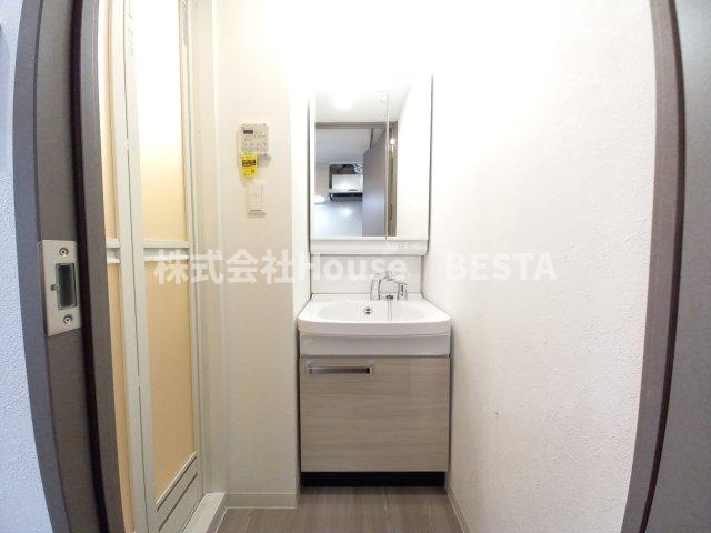 プレサンス神戸長田ラディアラの独立洗面台