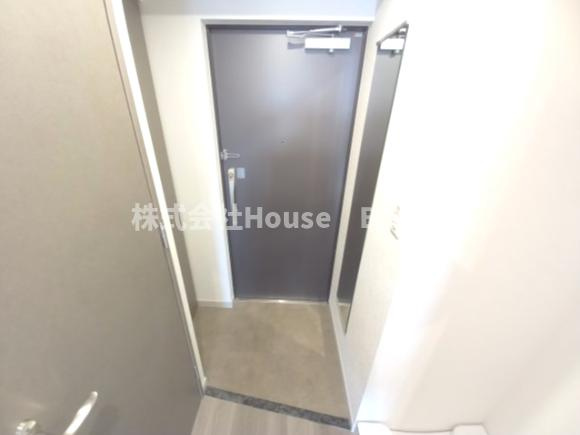 プレサンス神戸長田ラディアラの玄関