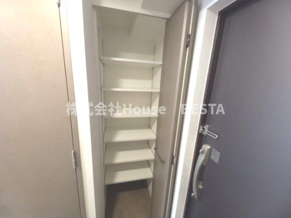 プレサンス神戸長田ラディアラの収納