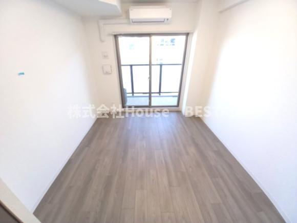 プレサンス神戸長田ラディアラの居間・リビング