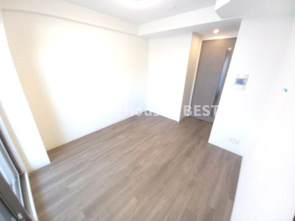 プレサンス神戸長田ラディアラの洋室