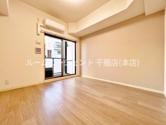 プレサンス伏見アーバンベースの居間・リビング