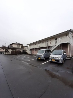 【駐車場】 | ウッディハイツ | カースペースがあります