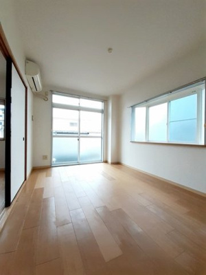 【居間・リビング】 | ウッディハイツ | 使いやすい居間です