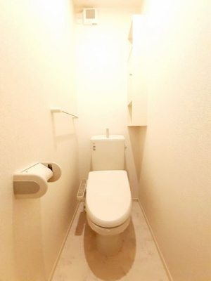 【トイレ】 | クレイドルⅡ | コンパクトで使いやすいトイレです