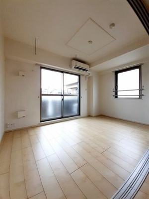 【居間・リビング】 | ベルクレール | 居間です