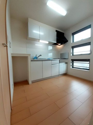 【キッチン】 | コートヤードⅣ | コンパクトなキッチンで掃除もラクラク