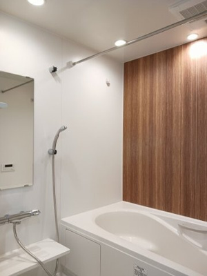 【浴室】 | エミネンスⅢ | きれいなお風呂です