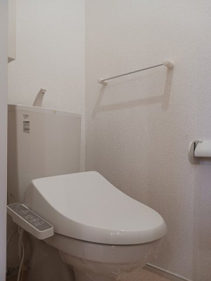 【トイレ】 | エミネンスⅢ | コンパクトで使いやすいトイレです