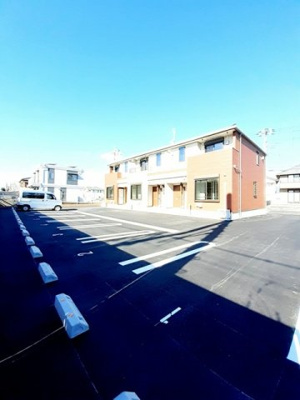 【駐車場】 | ルミエールⅤ | 駐車場完備です