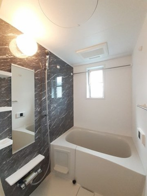 【浴室】 | オークツリー | お風呂で日々の疲れを落としましょう