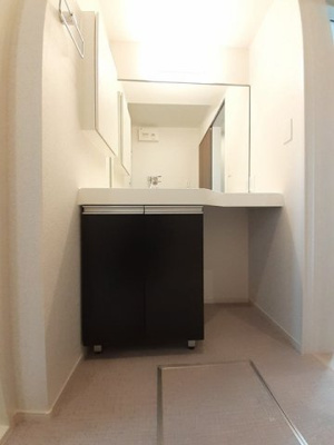 【洗面所】 | オークツリー | 忙しい朝には欠かせない洗面所です