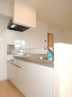 【キッチン】 | ミドルＢ | キッチンです