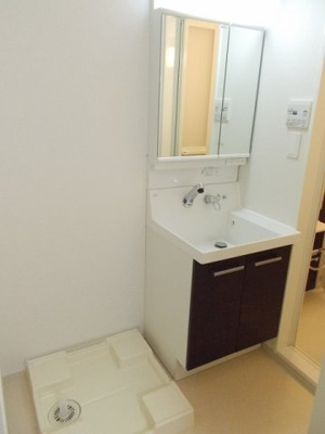 【洗面所】 | プロスペリテ | 脱衣スペースもあります