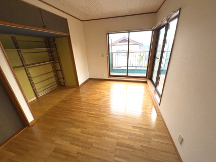 比企郡嵐山町平澤　中古戸建の洋室|２階洋室（南側）