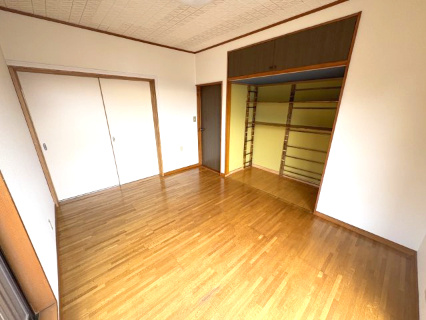 嵐山町平澤　中古戸建の洋室|２階洋室（南側）