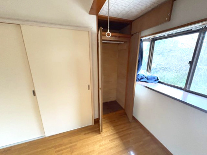嵐山町平澤　中古戸建の洋室|２階洋室（北側）収納