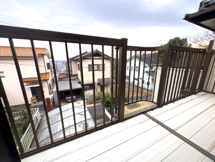 比企郡嵐山町平澤　中古戸建のバルコニー