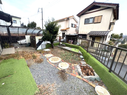 嵐山町平澤　中古戸建の庭